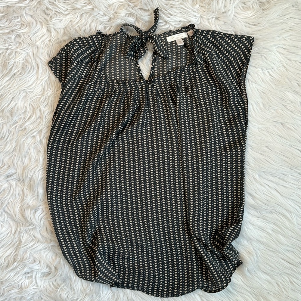 Women's Lauren Conrad Heart Shirt | Size Medium